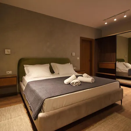 Castlefront 公寓 *