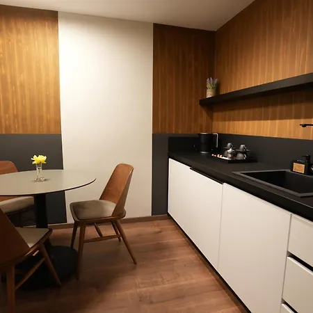 Castlefront * Gjirokastër