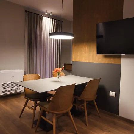 Apartament Castlefront Gjirokastra