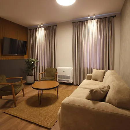 Castlefront Gjirokastra